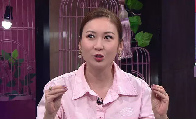 莊思敏自爆被好友撬牆腳「人財兩失」的經過，依婷聽到O晒嘴。