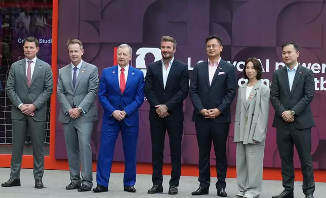 碧咸出席香港賽馬會攜手世界盃2026™️的官方技術合作夥伴聯想集團舉行「賽馬聯乘足球」活動。巴士的報記者攝
