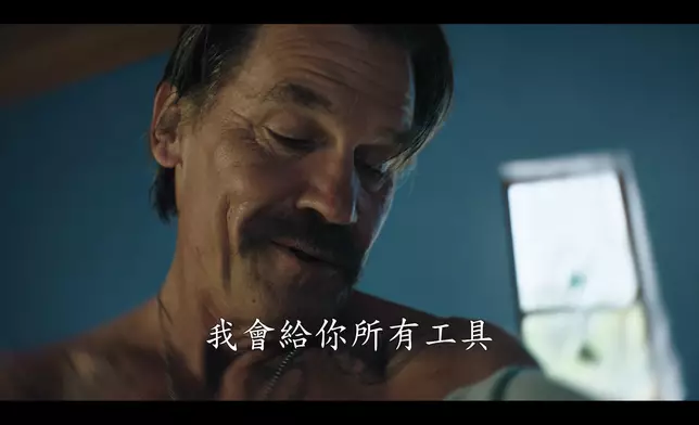 電影被喻為深海版《火星任務》X《127小時》。