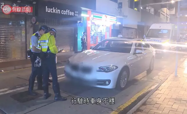 凌晨1時許，警方在銅鑼灣耀華街及勿地臣街交界截查一輛寶馬私家車，車上39歲姓盧男司機涉嫌「酒後駕駛」被捕。有線新聞影片截圖