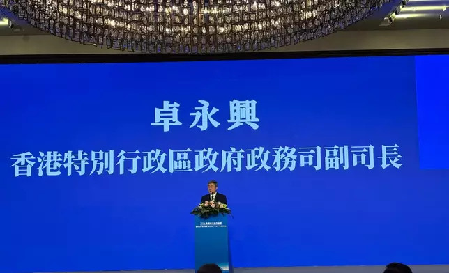 政府政務司副司長卓永興致辭。巴士的報記者攝