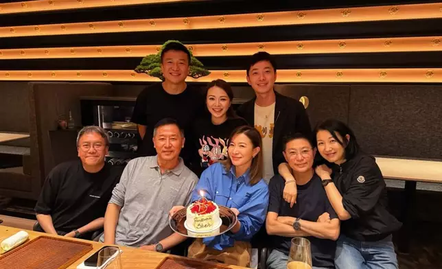 生日飯局更是吃不完。
