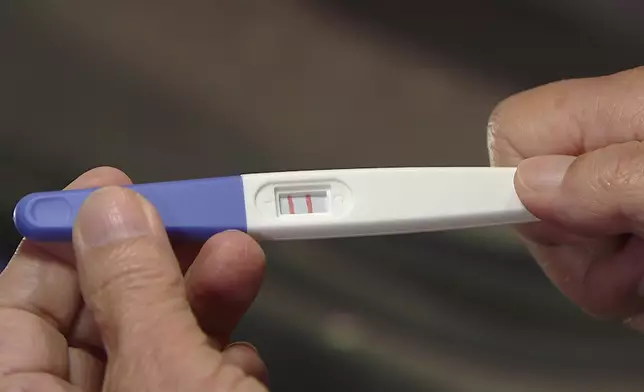 呢支驗孕棒引發咗軒然大波。