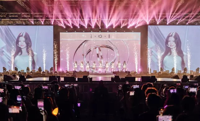 I.O.I為慶祝出道十周年舉辦《2026 I.O.I Concert Tour: LOOP》巡迴演唱會。主辦單位提供圖片
