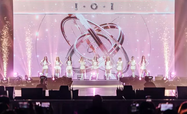 I.O.I十周年巡演有9名成員參與。主辦單位提供圖片