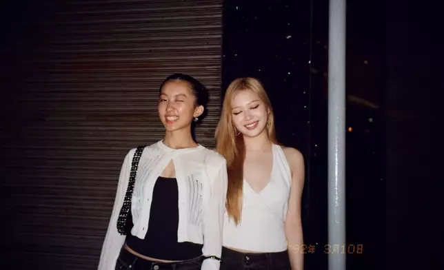 甄濟如與陳康堤私底下是感情極好的閨密。