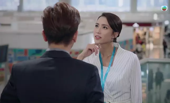 呢幕真係好爆笑，Tiffany都好靚。