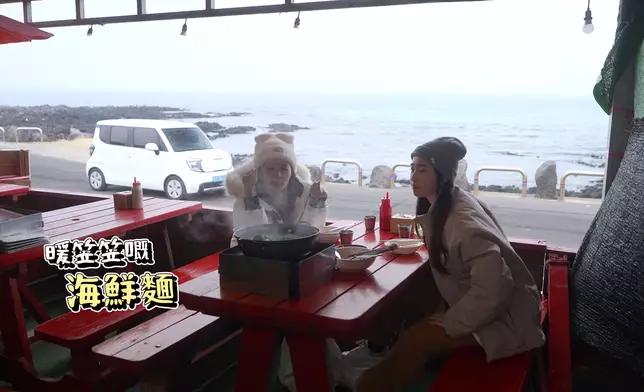 回程時見到海女開工，順便光顧她們的食堂。