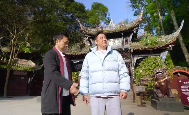 「福州女婿」麥包甫到青城山腳勾起不快回憶。