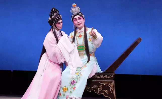 梁非同與首場賈寶玉王志良合作無間有默契。