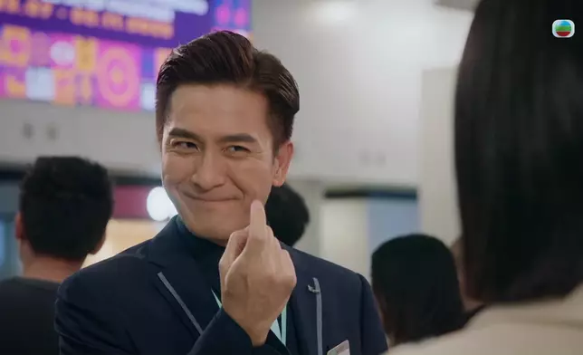 馬明咩事會突然做埋客服嗰份？今晚自然有答案啦！