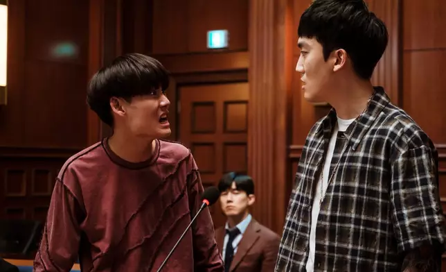 金均河亦有份參演《鐵拳教育》導演洪鍾燦前作《少年法庭》，在劇中飾演少年犯。。Netflix圖片