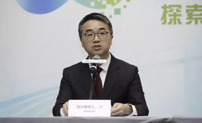 教育局副局長施俊輝。