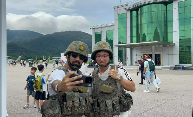 石崗軍營開放日。巴士的報記者攝