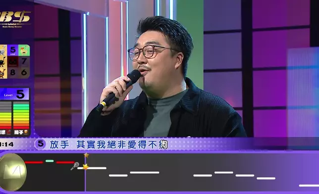 之後嚴駿祺唱《愛不疚》音準「返番嚟」又回復信心。