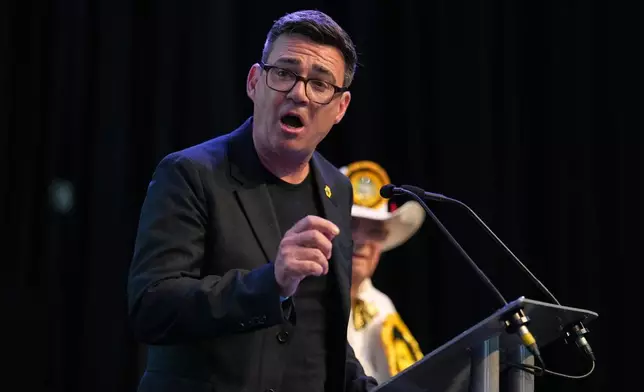 2026年6月19日周五，工黨白南在英格蘭維根贏得梅克菲爾德補選後發表講話，為挑戰首相施凱爾的黨魁地位鋪路。(美聯社圖片/Jon Super) AP圖片