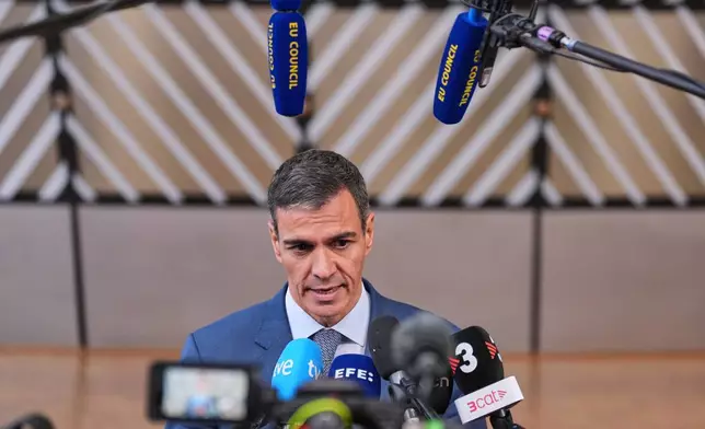 西班牙首相桑切斯去信歐盟委員會主席馮德萊恩，批評部分歐盟成員國自私。AP資料圖片