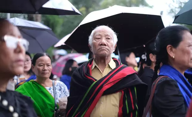 周五（2026年6月19日），在印度東北部那加蘭邦首府科希馬，那加族原住民參與一場抗議針對女性性暴力案件增加，並要求為受害人伸張正義的示威活動。(美聯社圖片/Yirmiyan Arthur) AP圖片