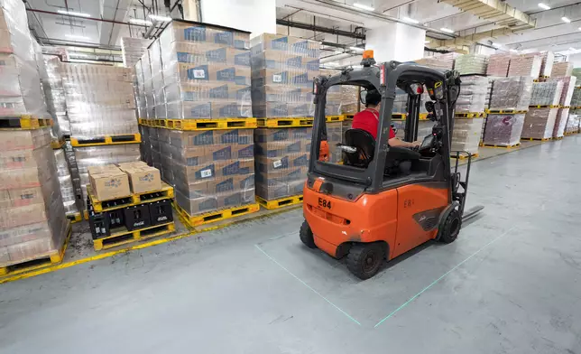 剷車安全保障系統 (Forklift telematics) 有效降低潛在風險。香港太古可口可樂供圖