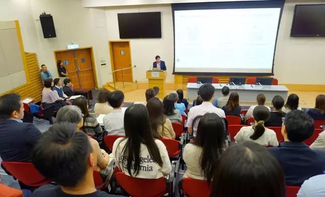 因應非洲伊波拉病疫情　衞生署進一步加強防護裝備培訓 政府新聞處圖片