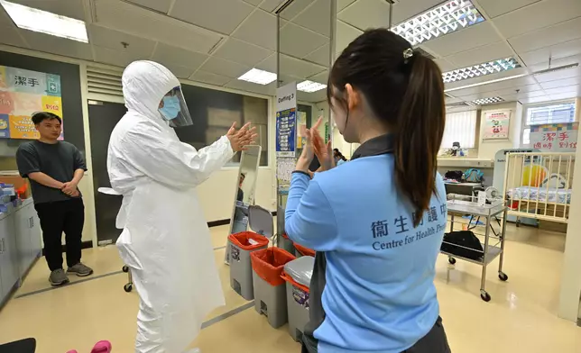 因應非洲伊波拉病疫情　衞生署進一步加強防護裝備培訓 政府新聞處圖片