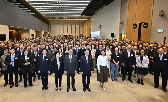 行政長官歡迎企業來港發展　投資推廣署上半年引資逾530億元（。 政府新聞處圖片
