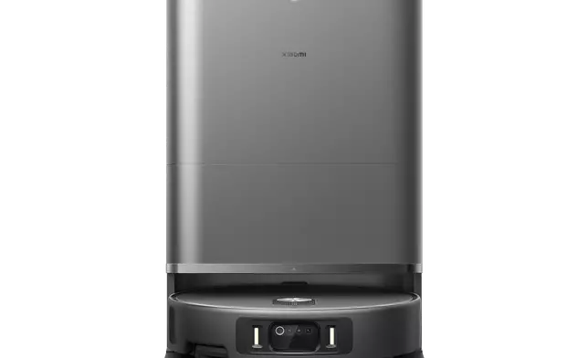 Xiaomi 掃拖機器人 6 Max 及其全能清潔基座