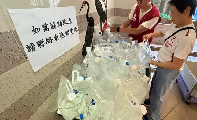 健康村二期爆水管緊急停水 東區關愛隊助650戶解困 