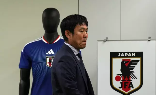 日本足球隊主教練森保一，二零二六年七月二日周四抵達東京的記者會。 (美聯社圖片/Hiro Komae) AP圖片
