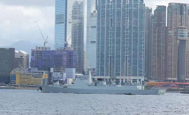 南寧艦早上進入維港情況。巴士的報記者攝