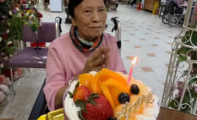 余慕蓮（魚毛）將於7月4日迎來89歲生日，因工人姐姐回鄉嫁女請假一個月，她暫住老人院。