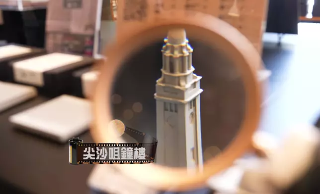 香港經典地標「尖沙咀鐘樓」、「太空館」。