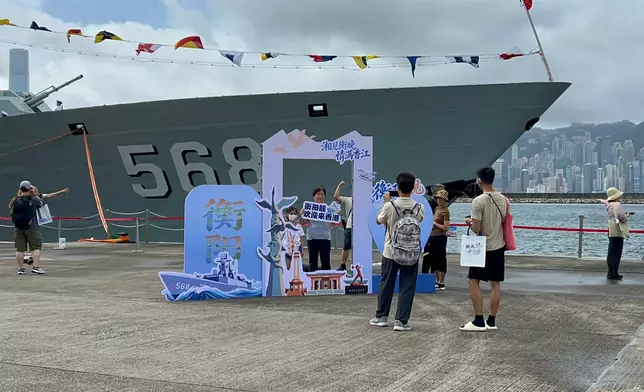 南寧艦編隊今日（7月5日）最後一日開放予公眾參觀。巴士的報記者攝