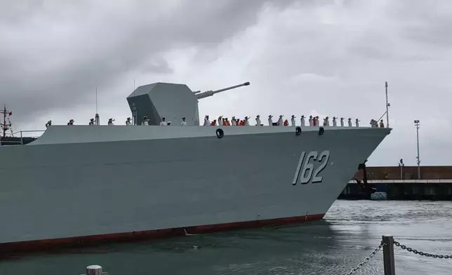 海軍艦艇編隊今日(7月6日)早上完成來港行程並駛離香港。巴士的記者攝