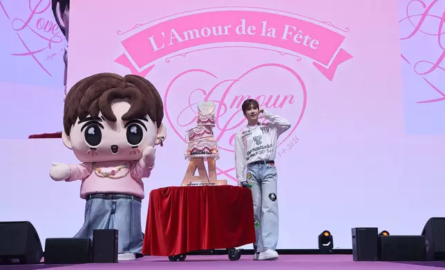 Anson Lo出席後援會為他悉心準備的《Amour ♡ Love L'Amour de la Fête 生日會》。
