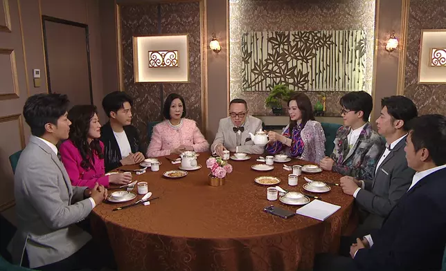 龍家人相聚，大龍生話中有話。