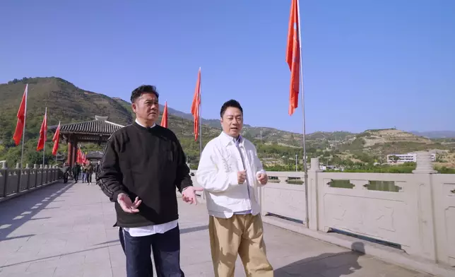白帝城四面環海。
