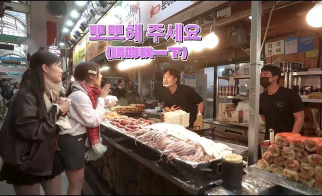 暉哥逗得一班Oppa非常開心。