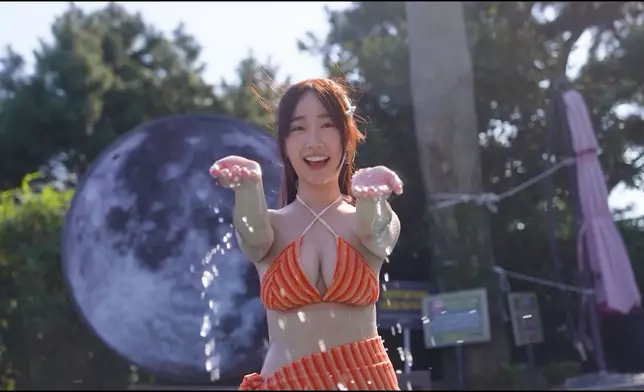暉哥、Joey今晚浸鳩鳴水溫泉。