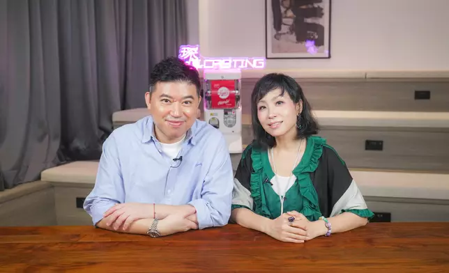 她坦言最喜歡模仿的其實是鄧麗欣（Stephy），更問導演葉念琛何時找她飾演「阿寶」一角。