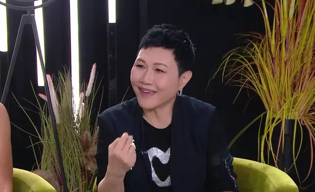 陳潔靈大談同哥哥張國榮拍攝MV趣事。