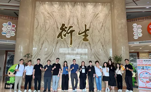 馬浚偉率領香港及內地管理層到雲浮「衍生健康醫藥產業園」考察。