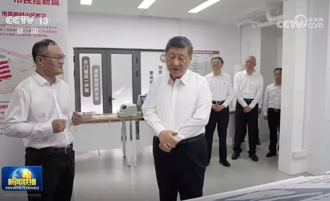 習近平到上海考察。央視截圖