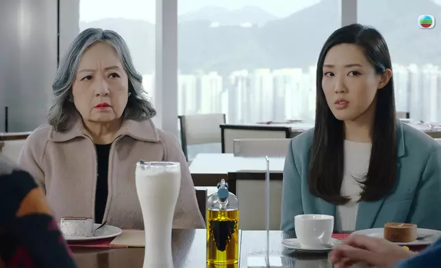 林秀怡同盧宛茵攜手查案。
