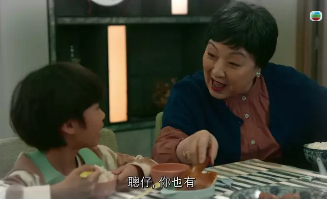 呢份表面係一隻雞脾，但實際卻滿載住長輩同後輩嘅痛錫。