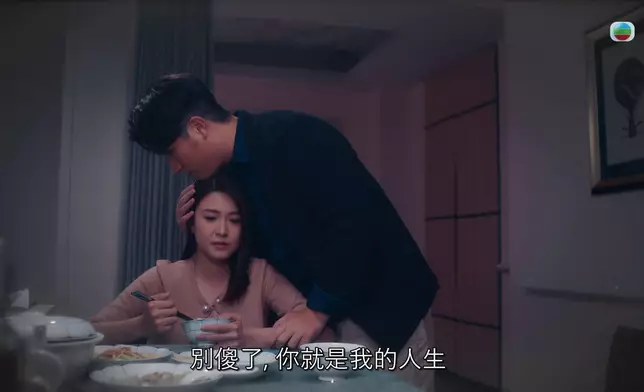 江嘉敏演技顏值俱獲讚，佢嘅眼神真係好似識講嘢咁。