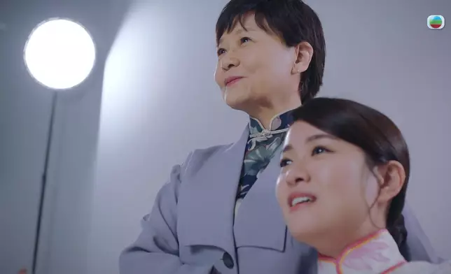 呢對母女有喊有笑，夠晒有血有肉。