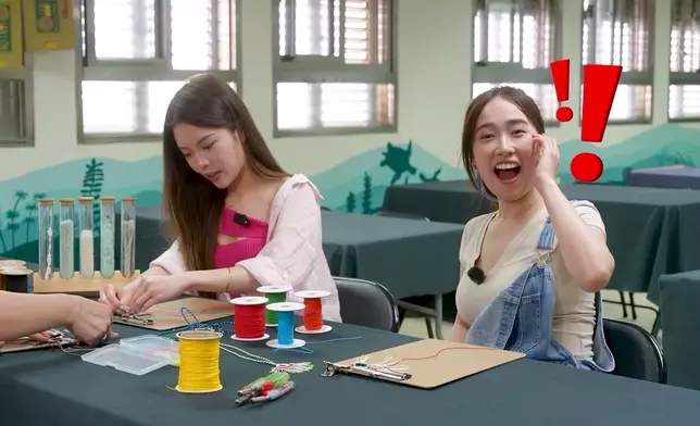 Verena製作時較沉着專注，暉哥則喜歡講話。