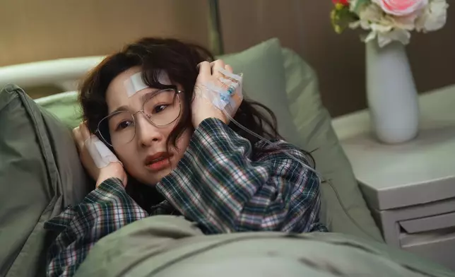 高Ling劇中造型多變，女強人Look更加是靚爆鏡。