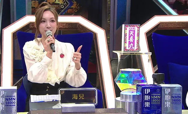 雲妮與劉雅麗的百老匯歌舞演出，獲海兒直豎姆指讚好。